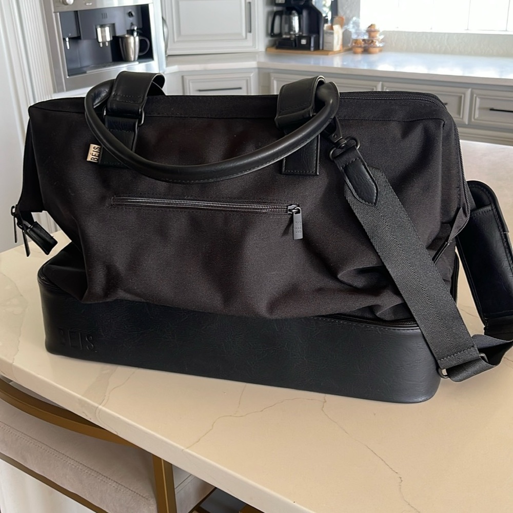 Beis Regular Weekender Duffle bag-black
